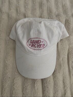 White Women’s Baseball Cap Land Rover Breast Cancer Awareness
